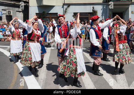 Il cinquantacinquesimo Beskidy Montanari " Settimana della Cultura 29.07- 06.08.2018 . Sfilano per le strade di Żywiec in Polonia 04.08.2018 Foto Stock