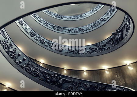 Scala del Bramante in Vaticano Musei Foto Stock