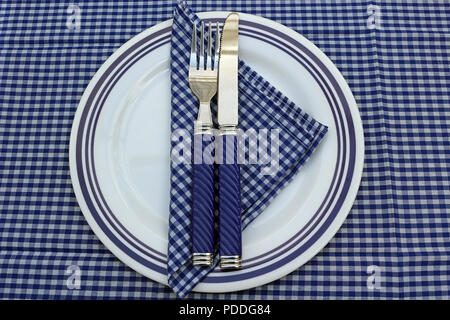 Posizionare impostazione a una tabella o per un picnic Foto Stock