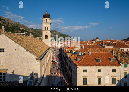 Vista aerea di Stradun street a Dubrovnik, Croazia, Europa Foto Stock