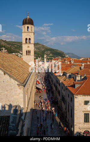 Vista aerea di Stradun street a Dubrovnik, Croazia, Europa Foto Stock