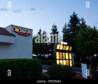 Un Carls Jr ristorante in Atwater California USA Foto Stock