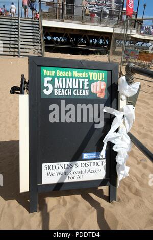 5 minuto spiaggia pulita segno di volontariato,Skegness,lincolnshire,l'Inghilterra,UK Foto Stock