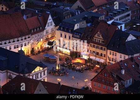La piazza del mercato di sera, Kulmbach, Alta Franconia, Baviera, Germania Foto Stock