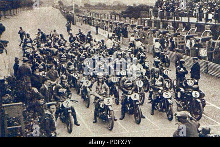 118 Départ du Tourist Trophy de l'île de Man en 1926 Foto Stock