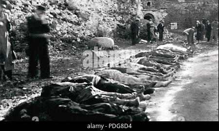 369 vittime delle repressioni sovietiche in Kuressaare, Estonia, 1941 Foto Stock