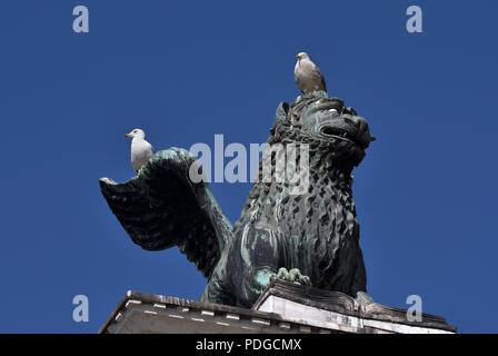 Leone alato statua;sulla sommità della colonna;piazza san marco;;Venezia Italia Foto Stock