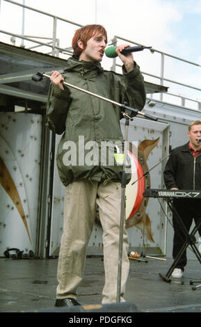 Menswear BBC radio 1 un Roadshow le luci Blackpool si accendono 1 settembre 1996 Foto Stock