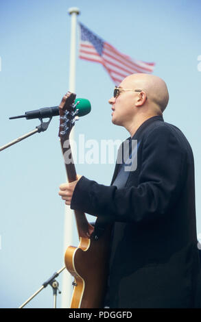 I Boo Radleys. BBC radio 1 One Roadshow Plymouth Hoe Devon 15 agosto 1996 Rob Harrison alla batteria, cantante/chitarrista Simon 'dice' Rowbottom, chitarrista/compositore Martin Carr e bassista Timothy Brown Foto Stock