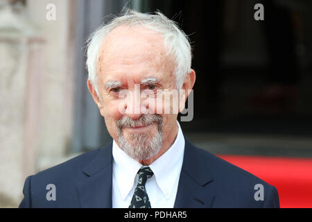 Londra, UK, 09 agosto 2018, Jonathan Pryce, la moglie - UK Premiere, Film4 Estate schermo apertura notturna, Somerset House River Terrace, Londra, Regno Unito, 09 agosto 2018, Foto di Richard Goldschmidt Credito: ricca di oro/Alamy Live News Foto Stock