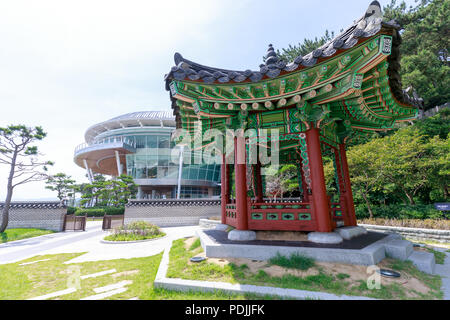 Busan, Corea del Sud - Luglio 7, 2018 : Nurimaru APEC House individuare sulla Haeundae Dongbaekseom isola in Busan, Corea del Sud. Foto Stock