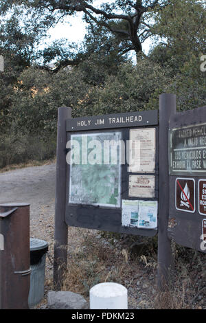 Santo Jim sentiero sign in Cleveland national forest Orange County in California prima che il fuoco santo di agosto 2018 Foto Stock