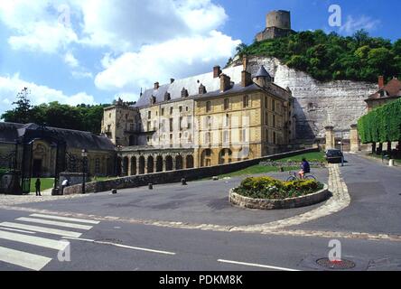 Lo Château a La Roche-Guyon (Seine, Francia). Foto Stock