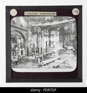 77 lantern slide - Tangyes Ltd, pressa di stampaggio, circa 1900 Foto Stock