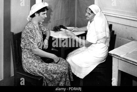 102 Queensland Archivi di Stato 1488 che illustra le attività di madre e bambino Servizio Sociale Aprile 1950 Foto Stock