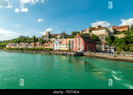 Meersburg, città dello stato tedesco del Baden-Wurttemberg sulla riva del lago di Costanza (Bodensee), famosa per il medievale Castello di Meersburg. Come si vede p. Foto Stock