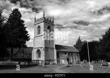 St Andrews Chiesa Parrocchiale, Naunton village, Gloucestershire, Cotswolds, Inghilterra Foto Stock