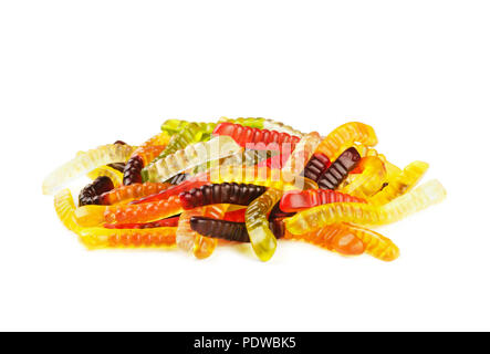 Gelatina colorata worm o serpenti isolati su sfondo bianco Foto Stock