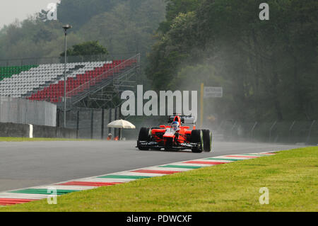 MUGELLO, Italia, Maggio 2012: Charles Pic di Marussia F1 Racing team a team di Formula Uno giorni di test al Mugello Circuit in Italia. Foto Stock