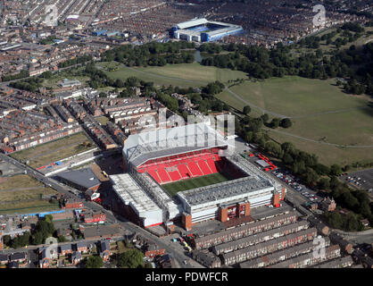 Vista aerea del Liverpool FC Anfield & Everton Goodison Park stadi calcetto, Inghilterra Foto Stock