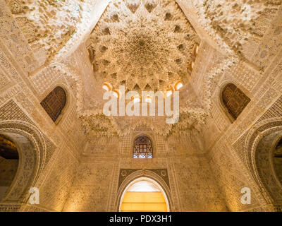 La bella architettura dettagli di Alhambra di Granada Spagna Foto Stock