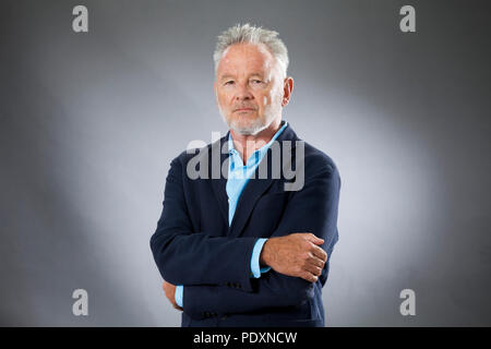 Edinburgh, Regno Unito. . Robin Robertson, il pluripremiato poeta Scozzese. Egli è stato longlisted per il 2018 Man Booker Prize per la Long Prendere. Nella foto al Edinburgh International Book Festival Scozia , NEL REGNO UNITO. Foto di Gary Doak / Alamy Live News Credito: GARY DOAK/Alamy Live News Foto Stock