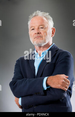 Edinburgh, Regno Unito. . Robin Robertson, il pluripremiato poeta Scozzese. Egli è stato longlisted per il 2018 Man Booker Prize per la Long Prendere. Nella foto al Edinburgh International Book Festival Scozia , NEL REGNO UNITO. Foto di Gary Doak / Alamy Live News Credito: GARY DOAK/Alamy Live News Foto Stock