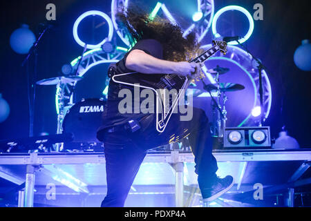 Las Vegas, NV, Stati Uniti d'America. 10 Ago, 2018. ***La copertura della casa*** Coheed e Cambria in corrispondenza del giunto al Hard Rock Hotel & Casino in Las Vegas NV il 10 agosto 2018. Credito: PIL foto/media/punzone Alamy Live News Foto Stock