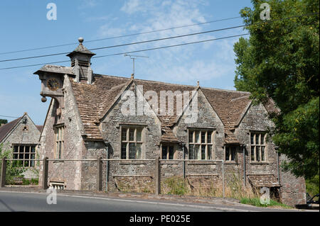 Xvii secolo gli ospizi di carità fondata da Sir James Thynne (di Longleat House) Longbridge Deverill, Warminster,Wiltshire, Regno Unito. Foto Stock