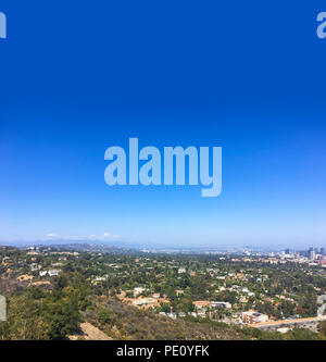 Santa Monica Poggio di montagna che si affaccia a ovest di Los Angeles. Colline che si affacciano su 405 freeway e Westwood downtown. Foto Stock