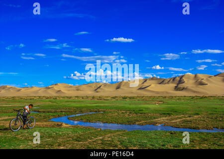 Deserto dei Gobi e Mongolia - uno dei deserti più grandi del mondo, con estati calde e inverni di congelamento, il Deserto del Gobi offre diversi paesaggi Foto Stock