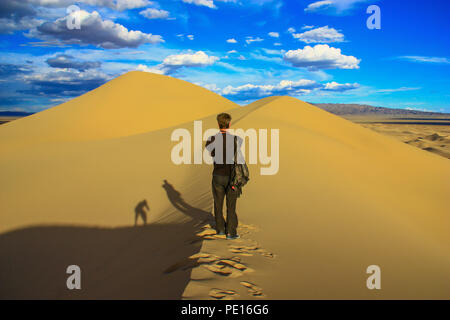 Deserto dei Gobi e Mongolia - uno dei deserti più grandi del mondo, con estati calde e inverni di congelamento, il Deserto del Gobi offre diversi paesaggi Foto Stock