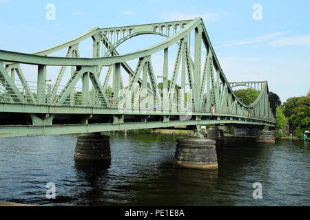 Glienicker Brücke. Potsdam, Germania. Foto Stock