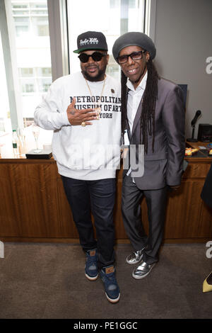 Il leggendario artista, Rock and Roll e Songwriters Hall Of Fame gli stati e canzoni Hipgnosis Advisory Board Member, Nile Rodgers, eseguite oggi tre delle sue canzoni classici Le freak, ci sono familiari e buona volte presso il London Stock Exchange per celebrare Hipgnosis canzoni Fund Limited la flottazione. Fondatore e Amministratore Delegato della società Merck Mercuriadis, ex manager di successo a livello globale la registrazione di artisti come Elton John e Guns N' Roses e il manager attuale del Nilo, si unisce a lui il giorno, insieme con il Dr Robert Barnes, testa globale dei mercati primari, London Stock Exchange Group. La società sarà un Foto Stock