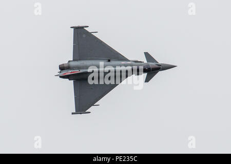 Blackpool, Lancashire, Regno Unito 11 agosto 2018 portare sul rumore le foto in RAF Typhoon visualizzare aeromobili battenti il primo giorno dei due giorno sea front air show Foto Stock