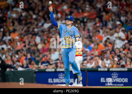 Agosto 10, 2018: Seattle Mariners primo baseman Ryon Healy (27) lancia la pallina per la brocca durante un Major League Baseball gioco tra Houston Astros e il Seattle Mariners su degli anni settanta la notte a Minute Maid Park a Houston, TX. I marinai ha vinto il gioco da 5 a 2.Trask Smith/CSM Credito: Cal Sport Media/Alamy Live News Foto Stock