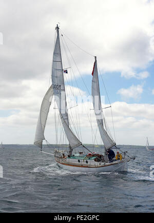 Suhaiii, lo yacht su cui Robin Knox-Johnston divenne il primo uomo a navigare in tutto il mondo il lavoro & non-stop in 1968-9, vela off Falmouth. Foto Stock