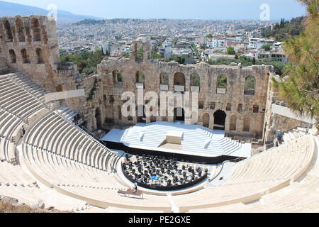 Odeon di Erode Attico sotto l'Acropoli di Atene in Grecia Foto Stock