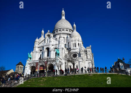 La basilica del Sacre Coeur di Montmartre a Parigi, Francesca Foto Stock