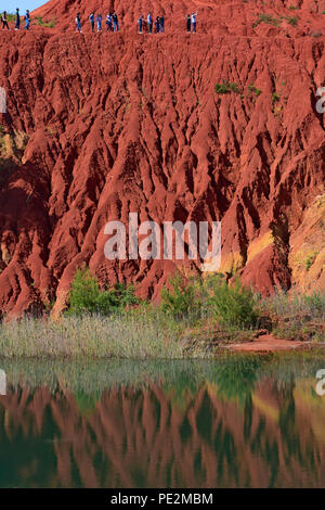 L'Italia, Otranto, laghetto dell'antica cava di bauxite. Visualizza i dettagli di e Foto Stock