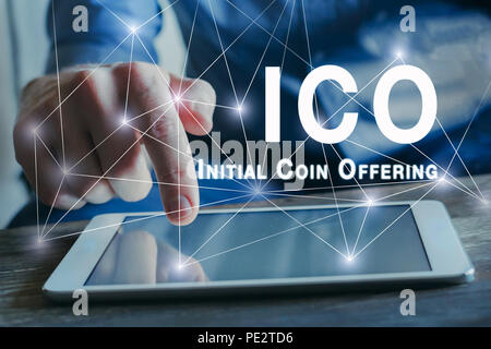 Concetto di ICO, iniziale offerta di moneta, denaro digitale valuta crypto Foto Stock