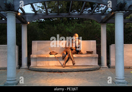 La George Mason Memorial a Washington D.C. onora il padre fondatore George Mason, chi è stato autore del notevole Virginia Dichiarazione dei diritti Foto Stock