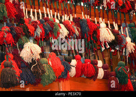 Il kilim sono fatte a mano e contengono molto belli i modelli geometrici Foto Stock