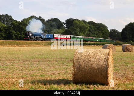 60163 Tornado approcci Horsted Keynes sulla ferrovia Bluebell. Foto Stock