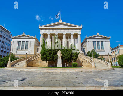 Facciata principale della biblioteca nazionale di Grecia. Atene. Attica, Grecia. Foto Stock