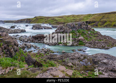 Urridafoss cascata situata nel fiume Thjorsa nel sud-ovest dell'Islanda Foto Stock