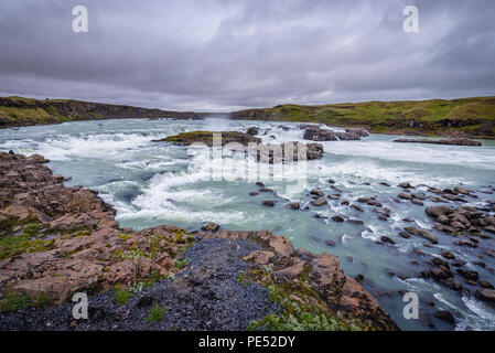 Urridafoss cascata situata nel fiume Thjorsa nel sud-ovest dell'Islanda Foto Stock