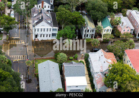 Un Coast Guard sorvolamento mostra gli effetti perduranti di inondazioni in Charleston S.C. e le aree circostanti, il 5 ottobre 2015. Foto Stock