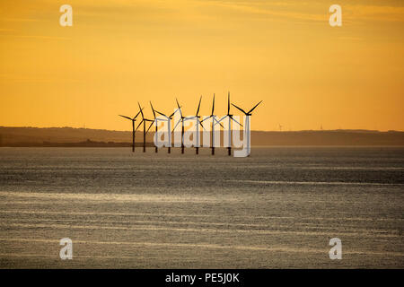 Le turbine eoliche in Redcar Bay. Foto Stock