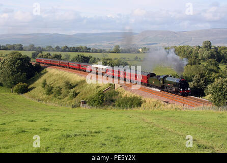 30777 Sir Lamiel teste Soulby passato su il Settle & Carlisle railway. Foto Stock